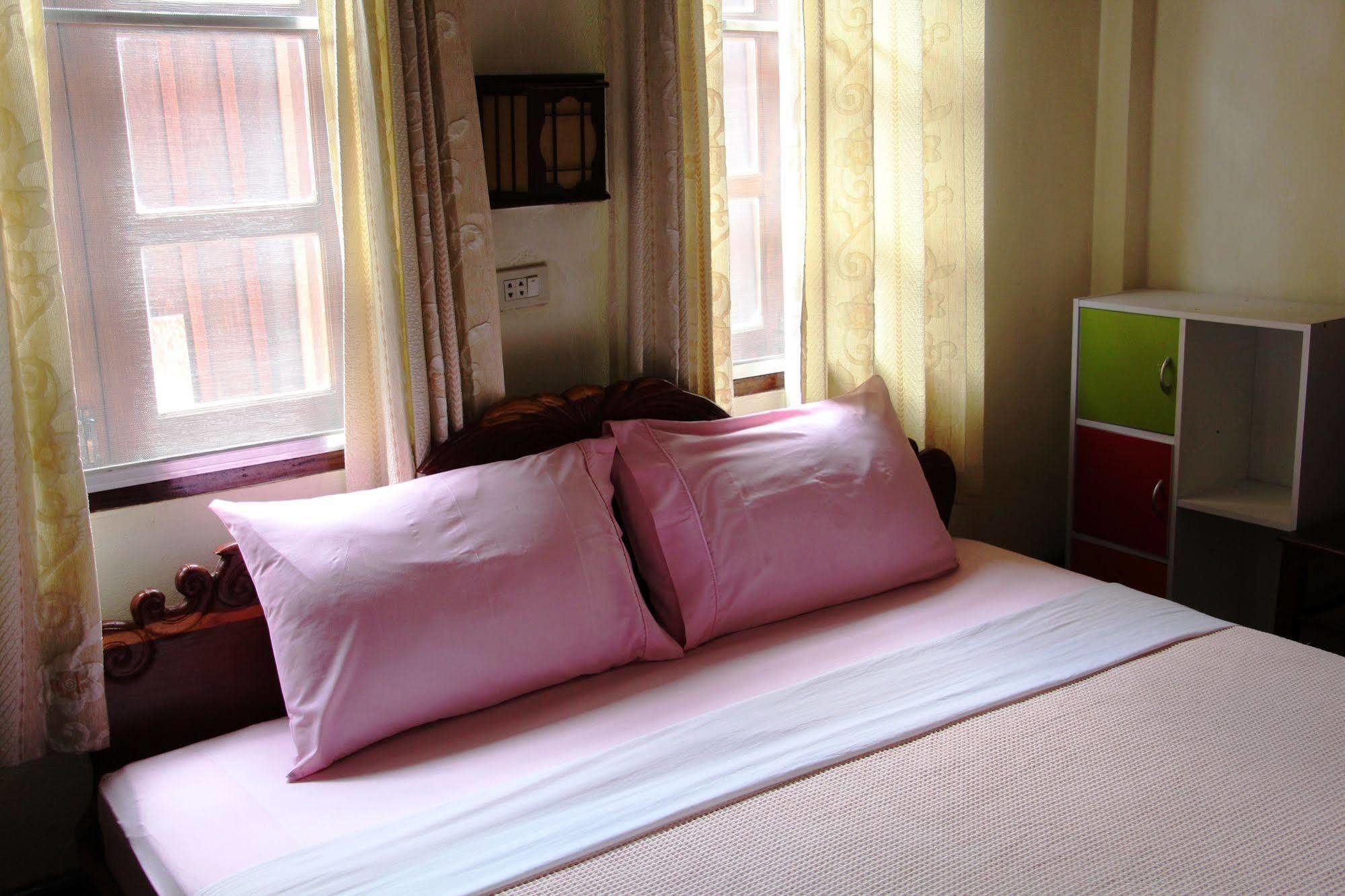 Thida Guesthouse Luang Prabang Esterno foto